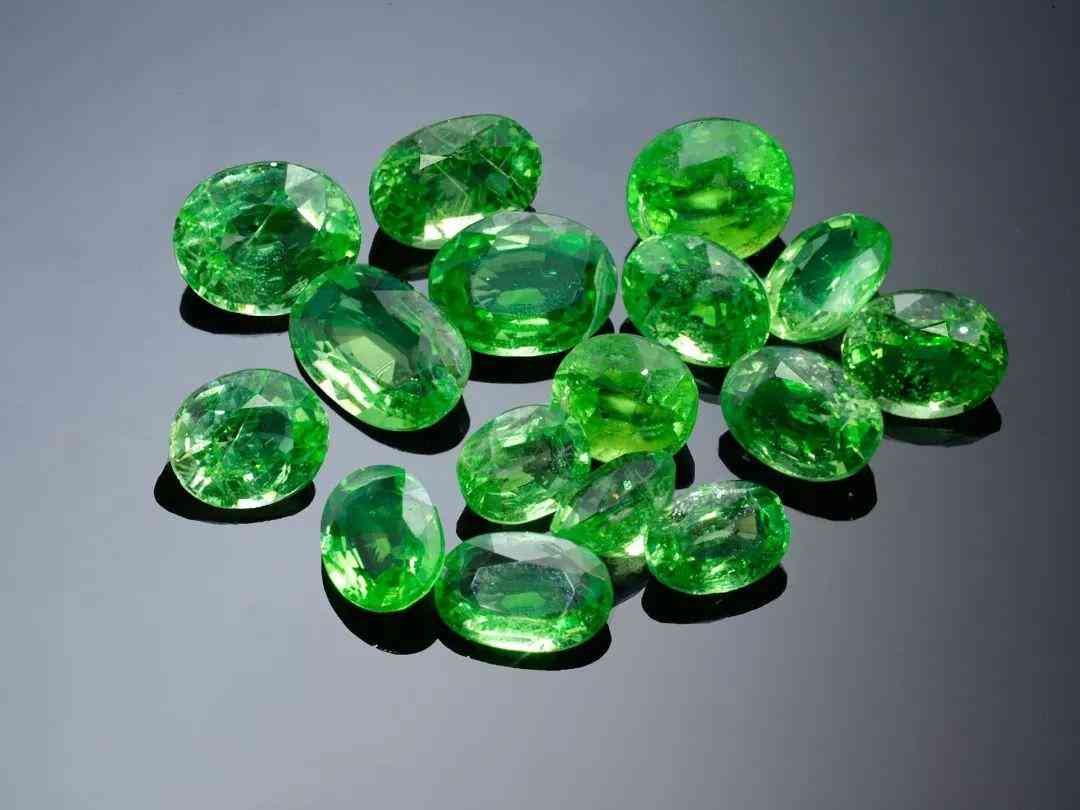 沙弗來是什么寶石(沙弗萊石是什么寶石)