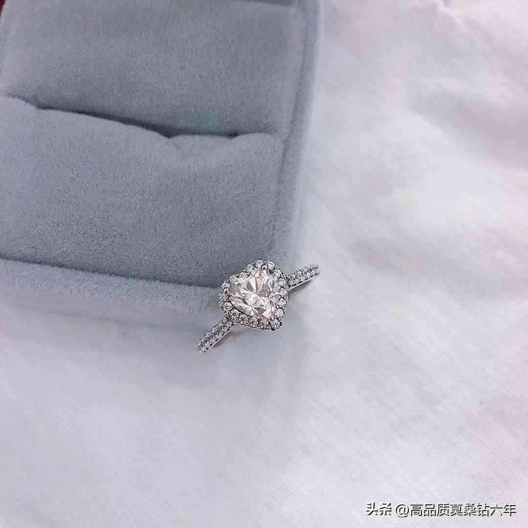 莫桑鉆石多少錢一克拉(莫桑鉆多少錢一克)