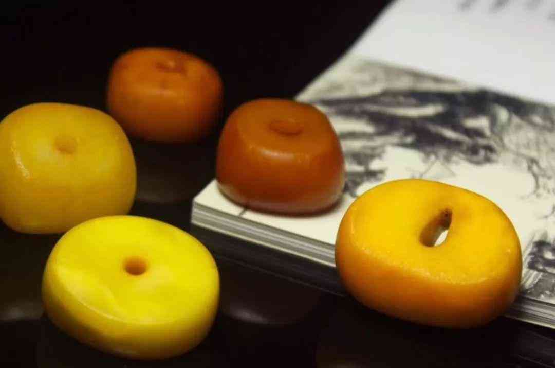 什么人不適合戴血珀(什么人不適合戴血珀手鐲)