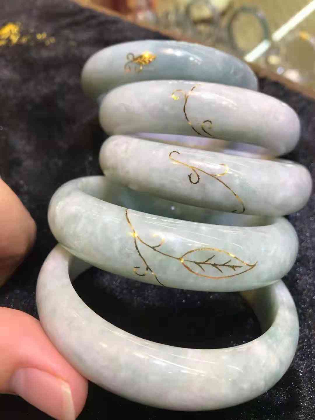 玉鐲摔斷了有什么辦法修復(fù)(玉鐲摔斷了有什么辦法修復(fù)好)