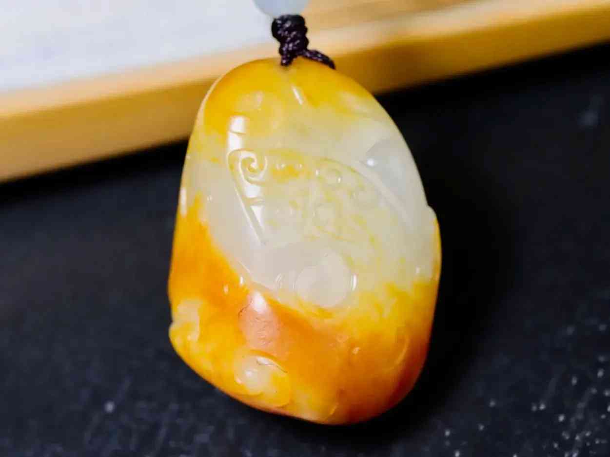 玉和瑪瑙的區(qū)別在哪里(玉和瑪瑙哪個對身體好)