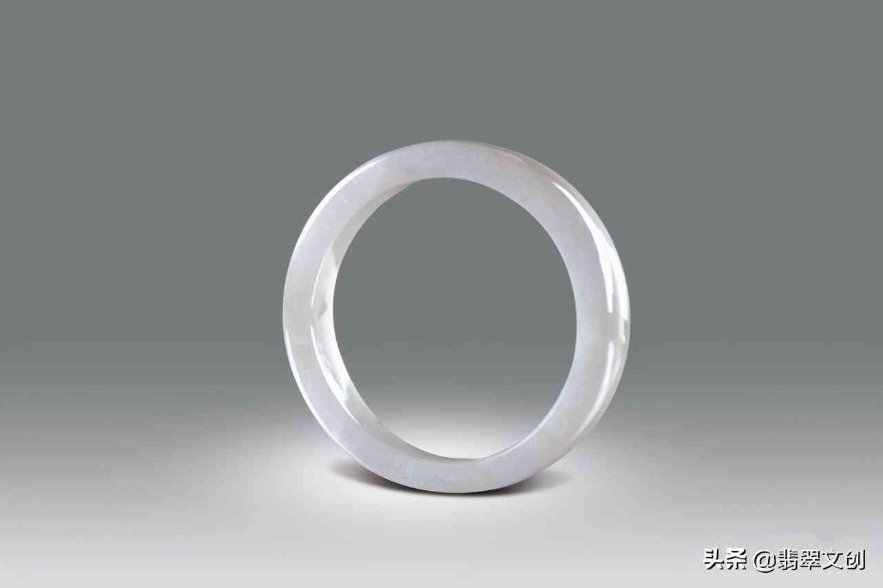 鋯石是什么材質(zhì)(鋯石跟莫桑鉆哪個好)