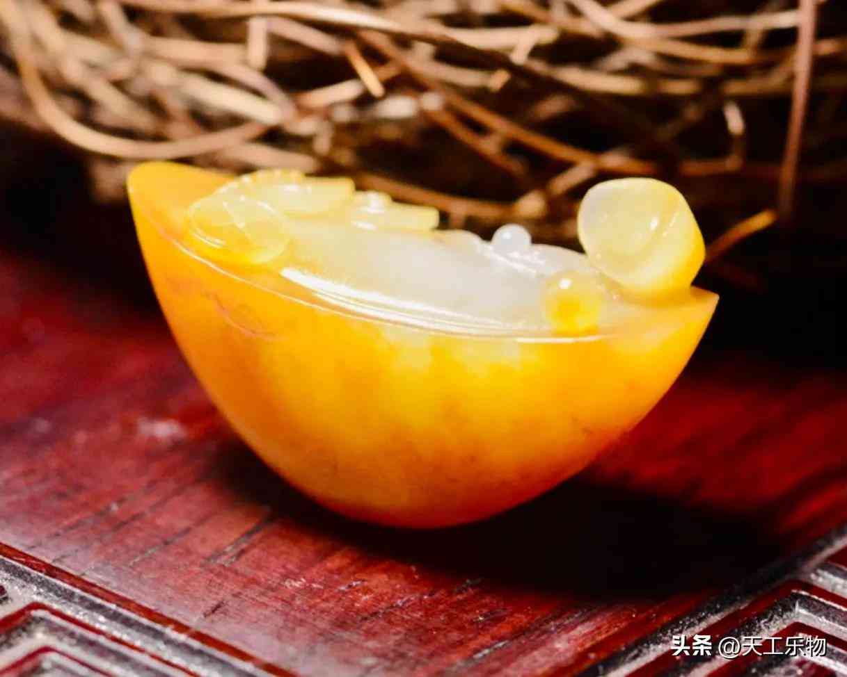 辨別真假玉石的簡(jiǎn)單方法(怎樣辨別真假玉石?)