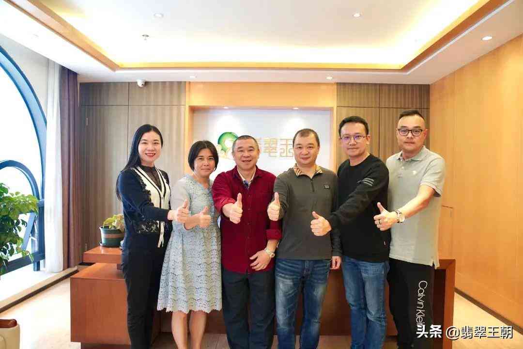 怎么區(qū)別玉和翡翠(怎區(qū)分玉和翡翠)