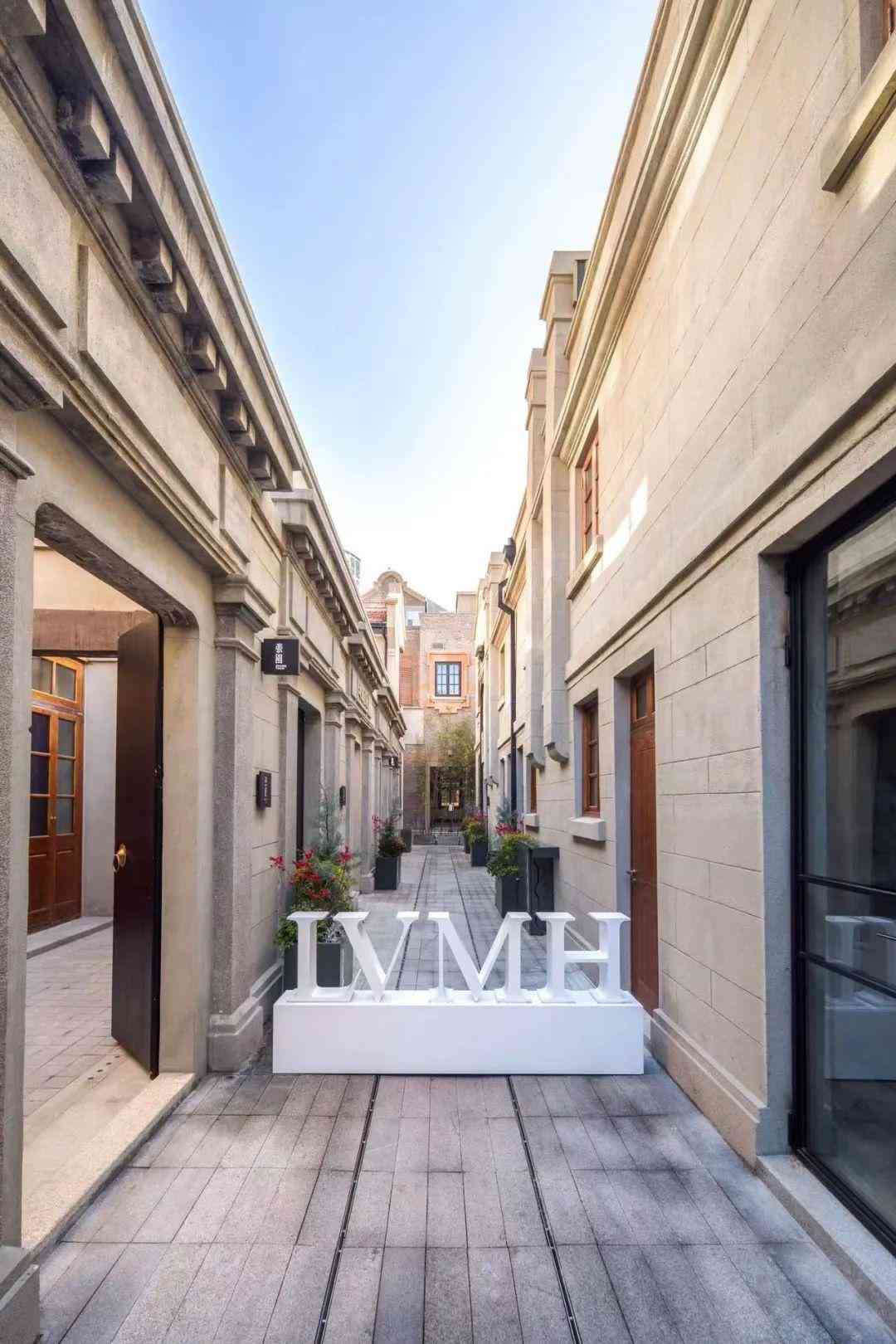 海藍(lán)寶石原石(海藍(lán)寶石原石圖片講解)