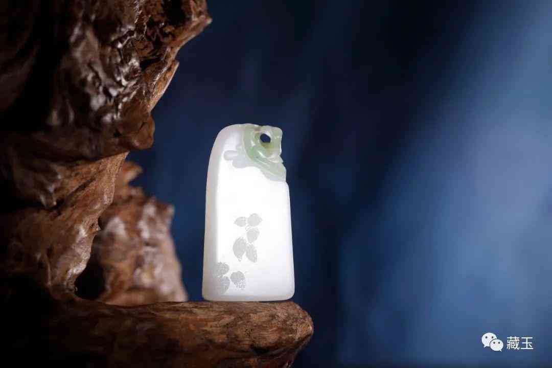 假玉鐲怎樣辨認(rèn)(假玉鐲怎么辨別)