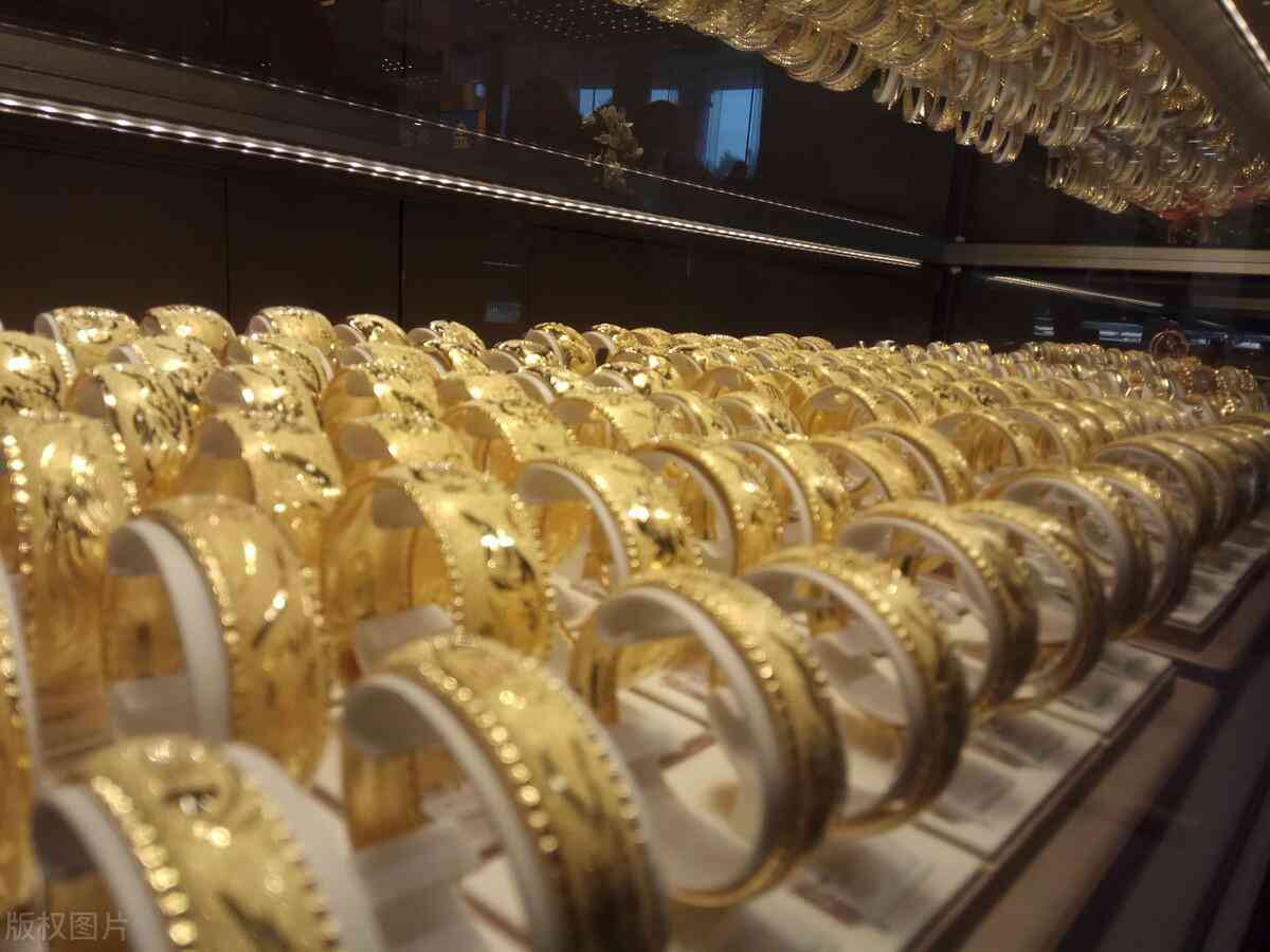 菜百黃金今日金價(菜百黃金今日金價多少錢一克買首飾)