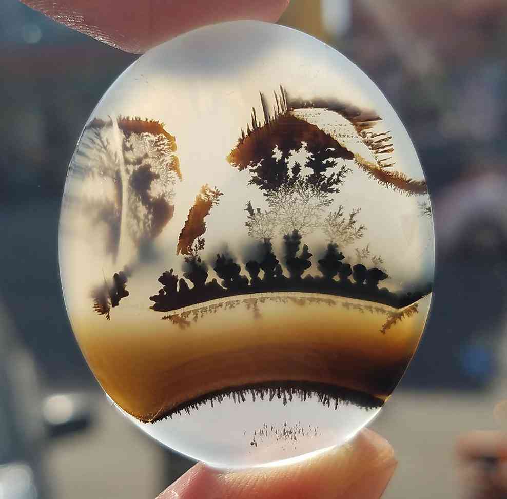 瑪瑙玉髓和瑪瑙的區(qū)別(瑪瑙玉髓和瑪瑙哪個(gè)好)