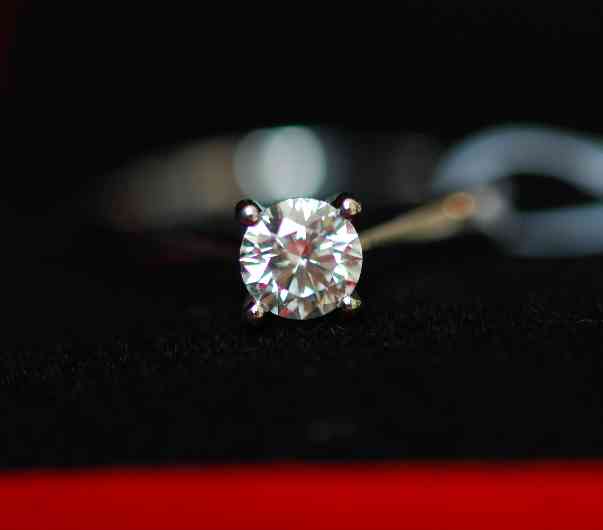 鉆石4c知識(shí)(鉆石4c的內(nèi)容)