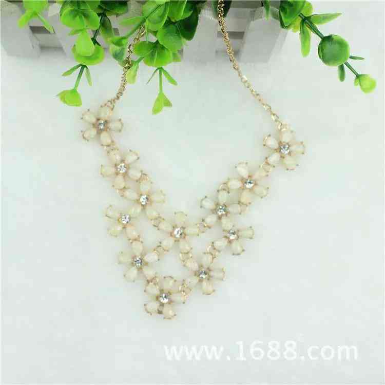 swarovski項鏈價格查詢(swarovski項鏈的價格)