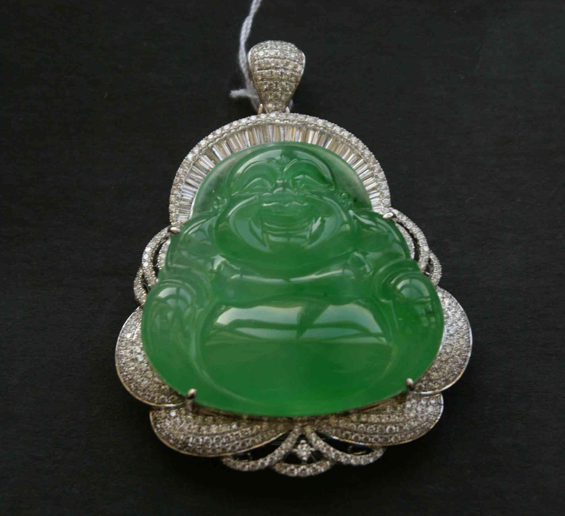 鑒別翡翠的真假小竅門(怎樣鑒別翡翠的真假和好壞)