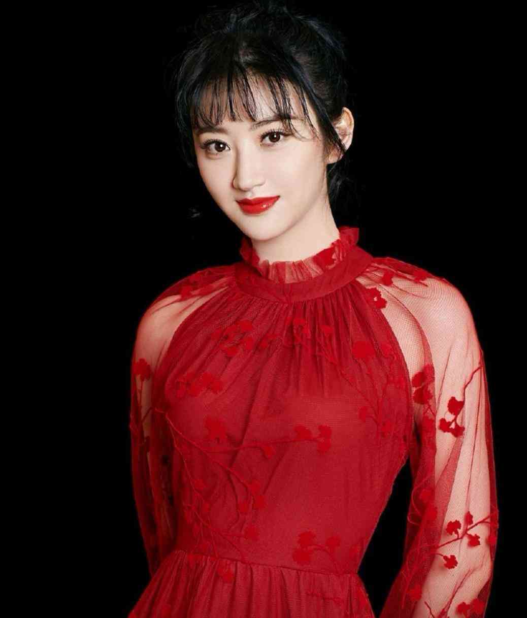 手鐲千萬別戴在左手上(手鐲可以戴左手上嗎)