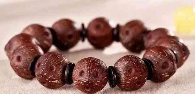 女人不能戴的五種手串(女人適合戴手串嗎)