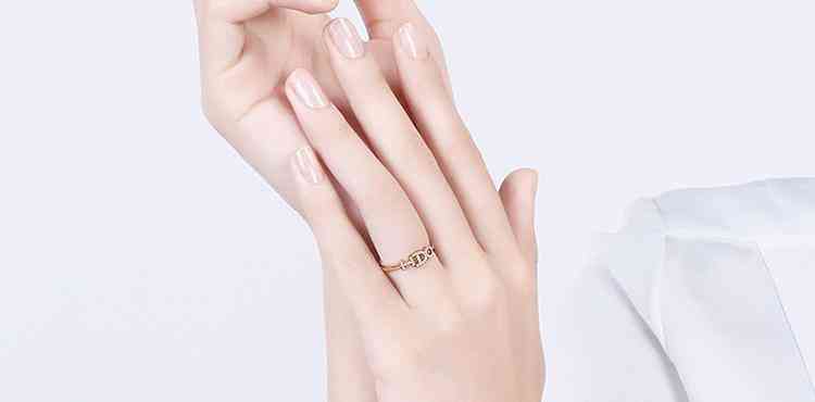 一個純銀戒指多少錢(一個純銀戒指多少錢人民幣)