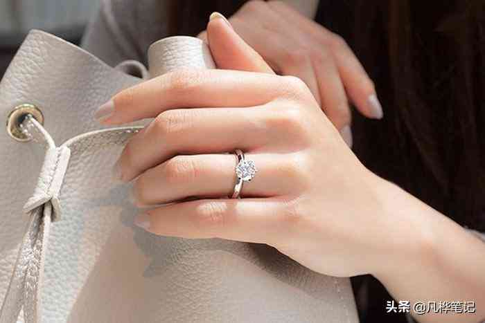訂婚戒指要買一對嗎(結(jié)婚時訂婚戒指要戴嗎)