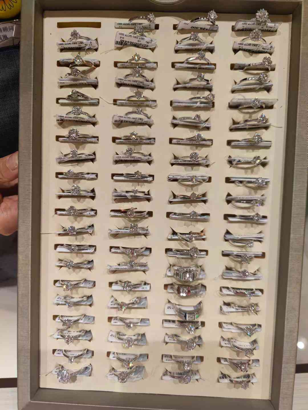 戴比爾斯培育鉆石(戴比爾斯培育鉆石品牌)