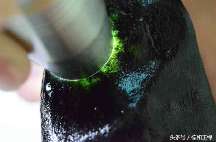 翡翠毛料賭石知識(shí)(翡翠毛料知識(shí)大全)