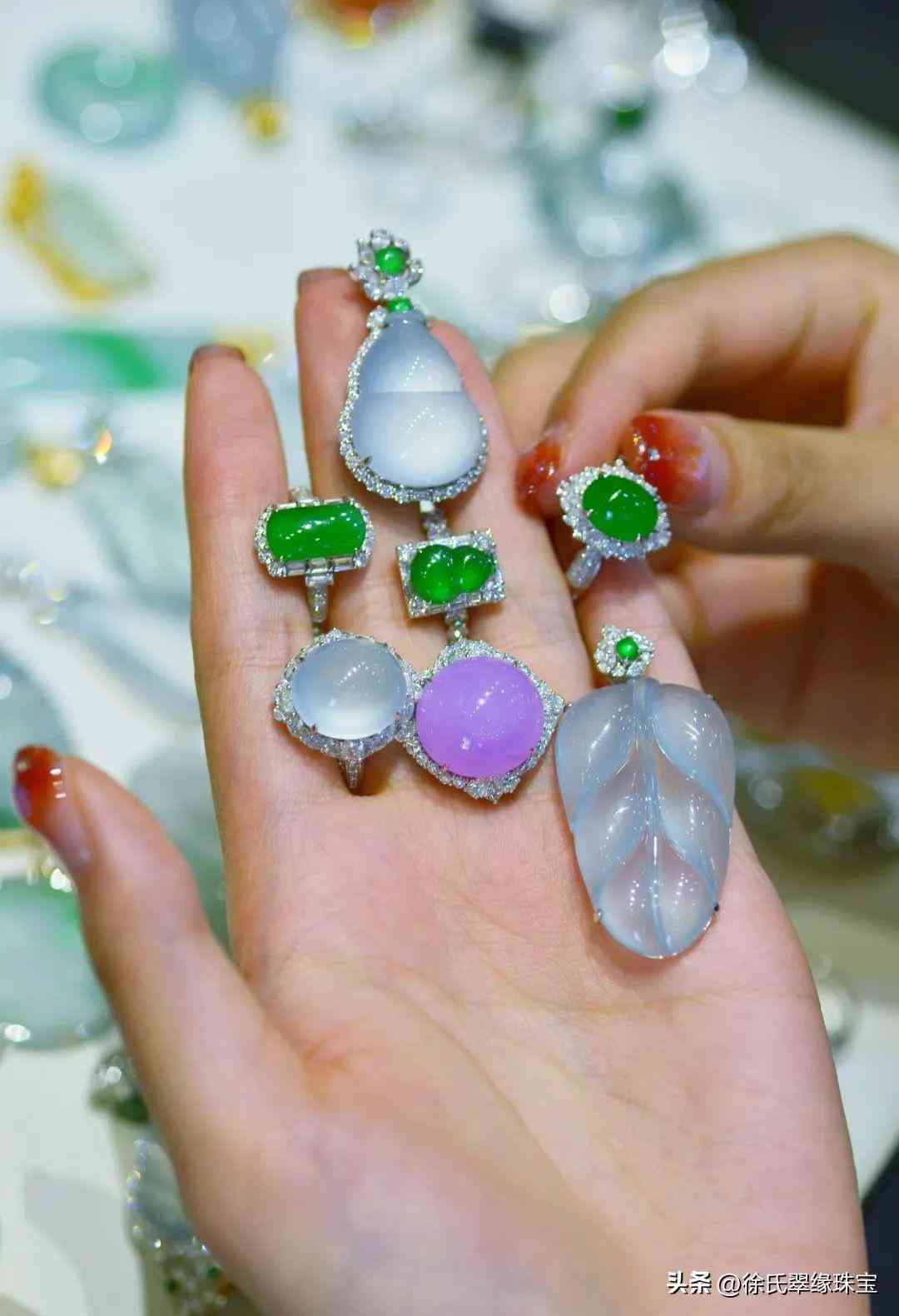 翡翠鐲子怎么看好壞(翡翠鐲子如何看好壞)