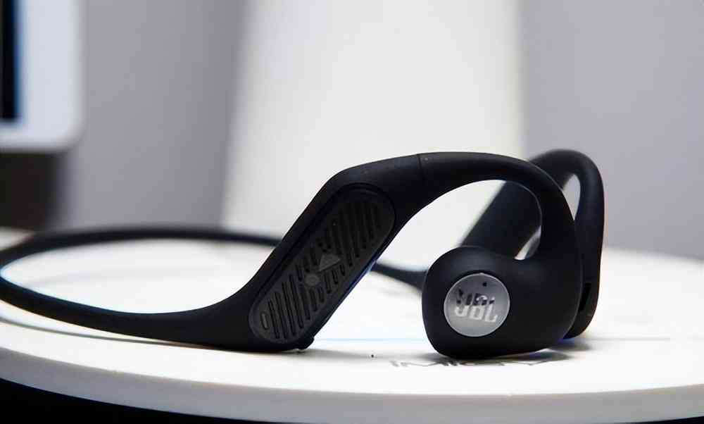 女士耳釘品牌排行榜前十名(香奈兒耳環(huán)官方旗艦店)