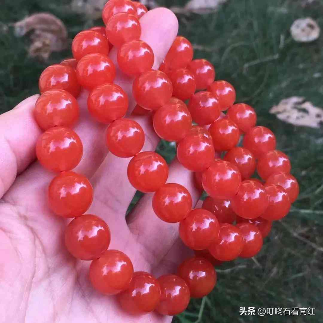 南紅瑪瑙原石(南紅瑪瑙原石外皮特征及圖片)