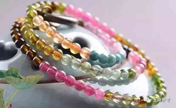 翡翠貴還是玉石貴(是翡翠貴還是玉貴)