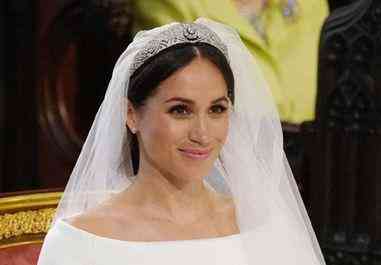 纏絲瑪瑙的功效與作用(纏絲瑪瑙的功效與作用佩戴禁忌)