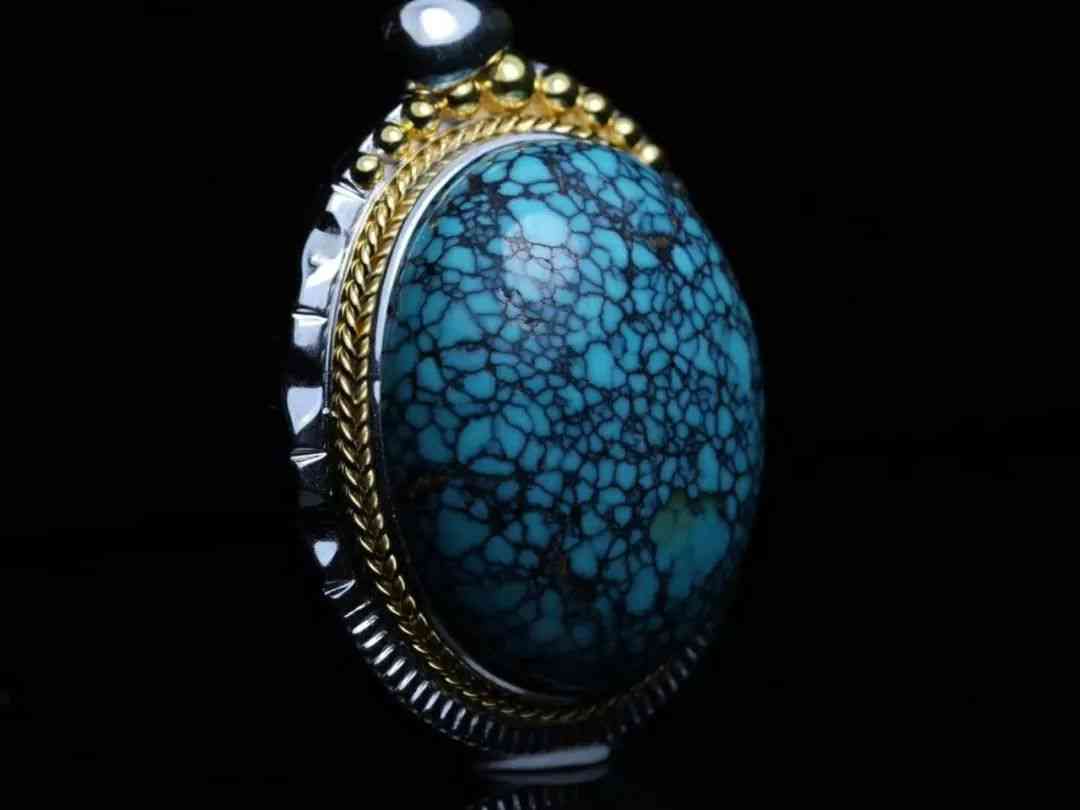 綠松石的功效與禁忌(綠松石的功效與作用,佩戴綠松石)