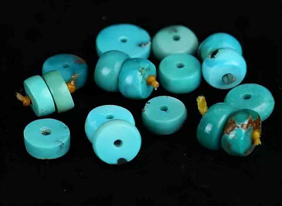 綠松石顏色對(duì)照表(綠松石顏色種類圖片大全)