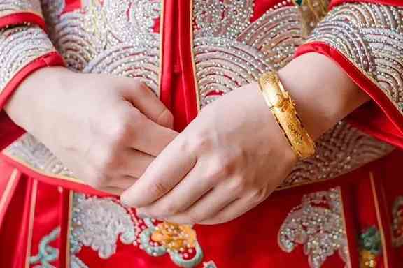 老鳳祥黃金飾品多少錢一克(老鳳祥黃金首飾多少錢一克2021年)