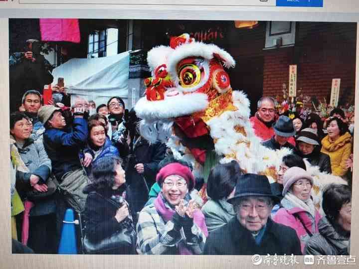 女性右手食指戒指表達什么(女的右手食指帶戒指代表啥)