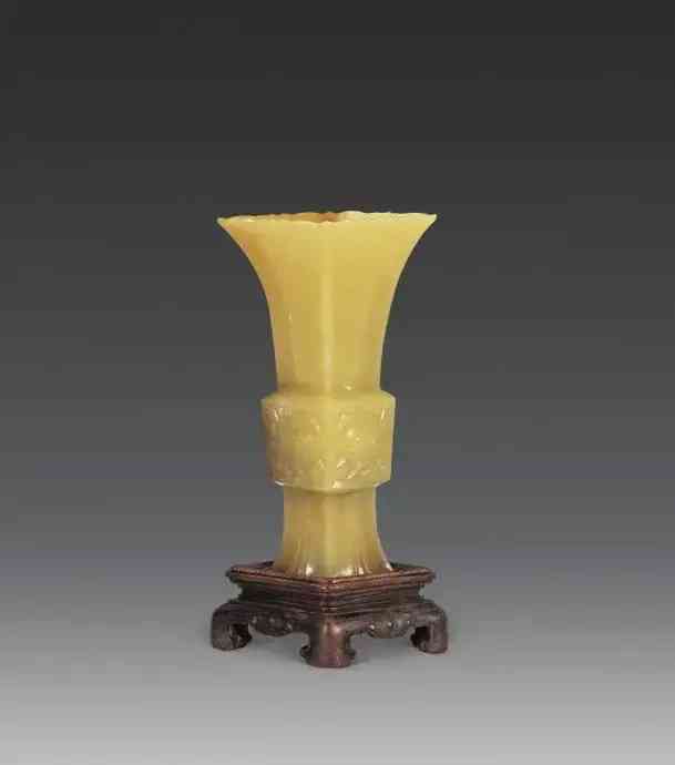 和田黃玉的特征(田黃玉的特征N)