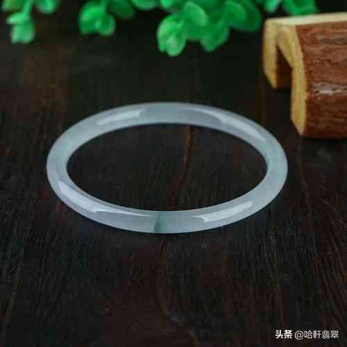 冰種飄花翡翠(冰種飄花翡翠屬于什么檔次)