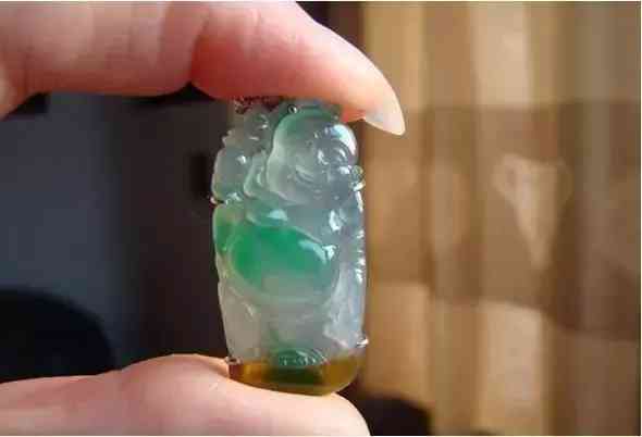 冰種翡翠手鐲的價(jià)格(冰種翡翠手鐲的價(jià)格及圖片)