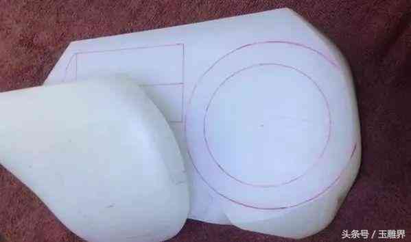 和田玉籽料十籽九裂(和田玉十玉九裂是什么意思)