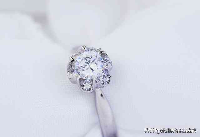一克拉的鉆石值多少錢(qián)(一克拉鉆石能值多少錢(qián))