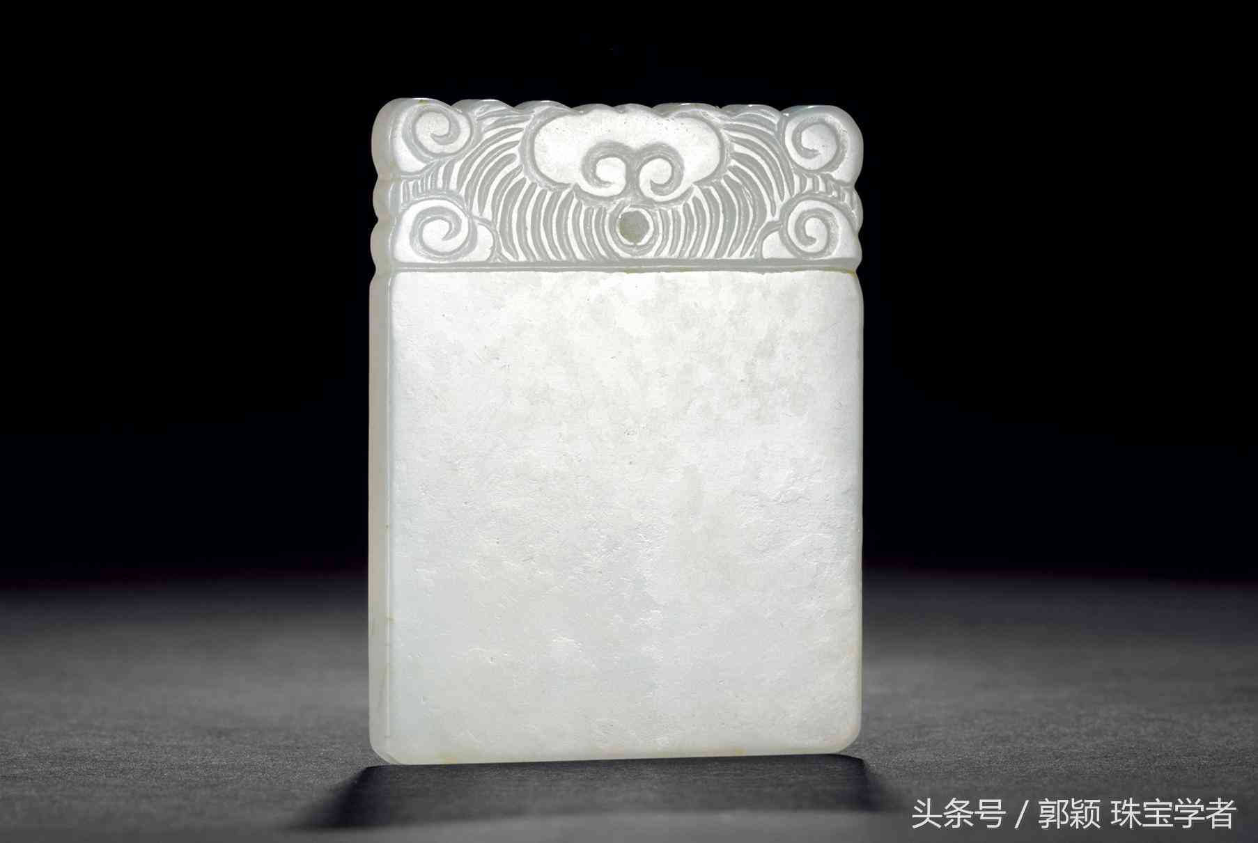 青金石的寓意(青金石的寓意和功效)