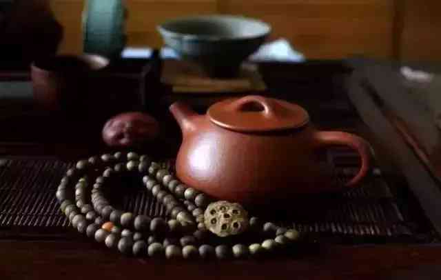 南紅瑪瑙價格(南紅瑪瑙價格多少一克)