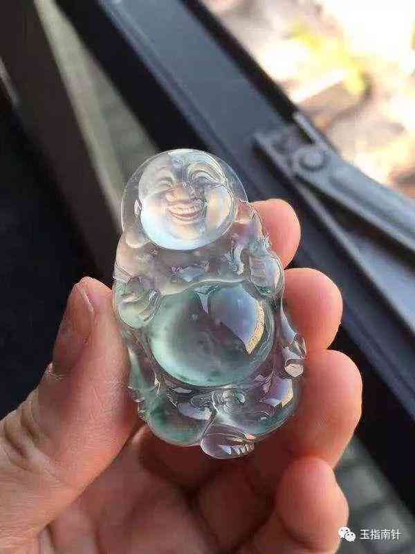 玻璃種翡翠鑒別(如何來區(qū)別玻璃種翡翠原石)