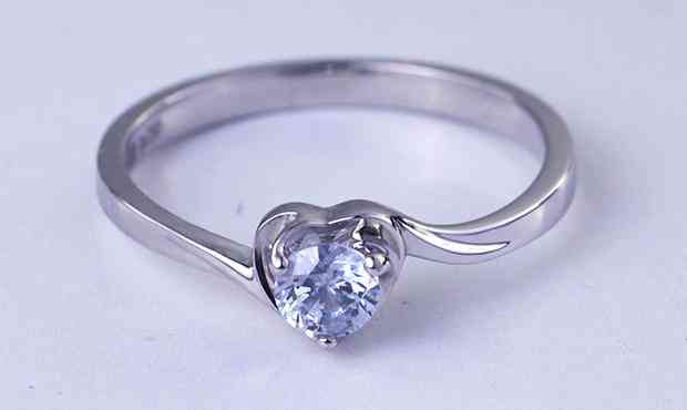 正常鉆戒多少錢(正常的鉆戒多少錢)