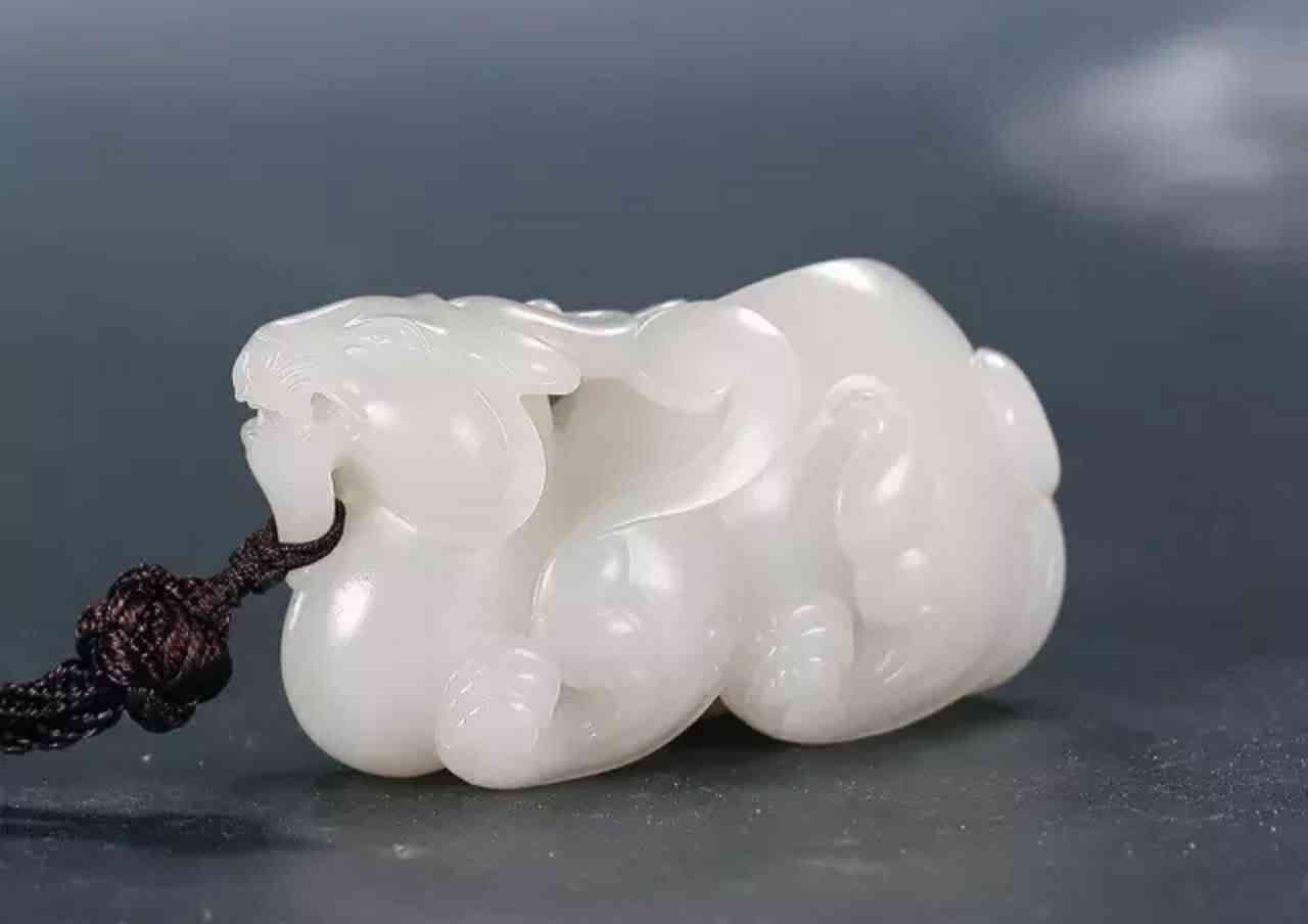 貔貅的寓意及象征(紅眼貔貅的寓意及象征)