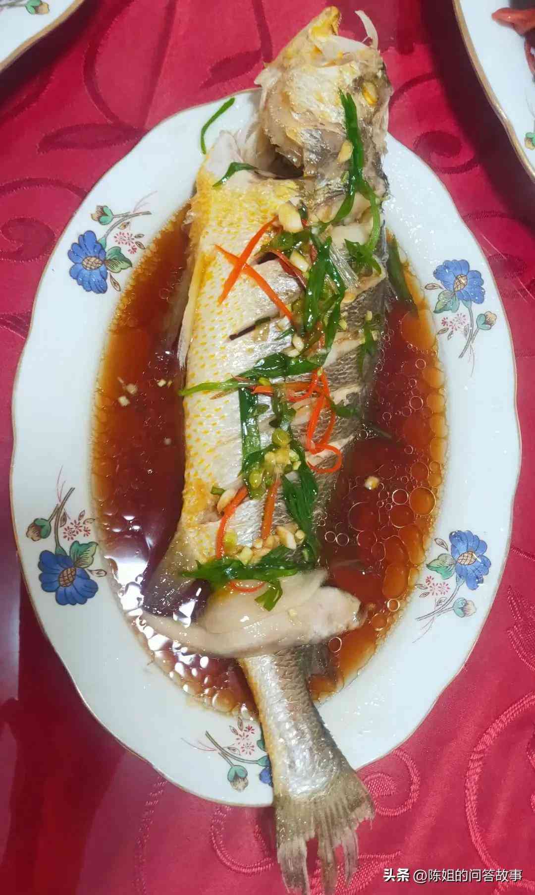 女士金手鏈一般多少錢一條(一般女士的金手鏈多少錢)