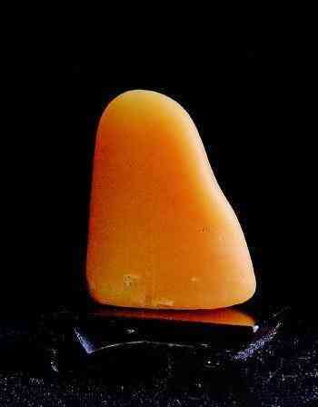 壽山田黃石價格多少錢一克(福建壽山田黃石價格)