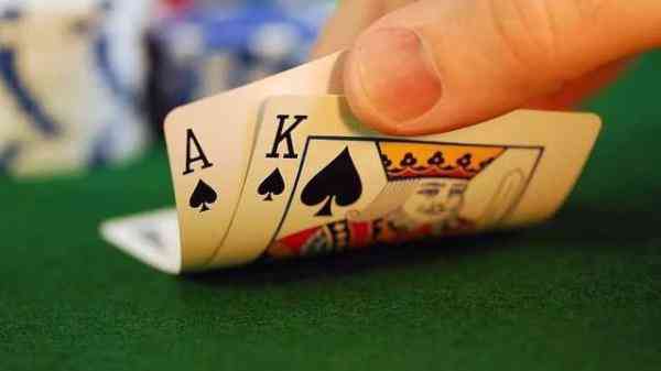 一個(gè)黃金戒指要多少錢(一個(gè)黃金戒指回收大概能多少錢)