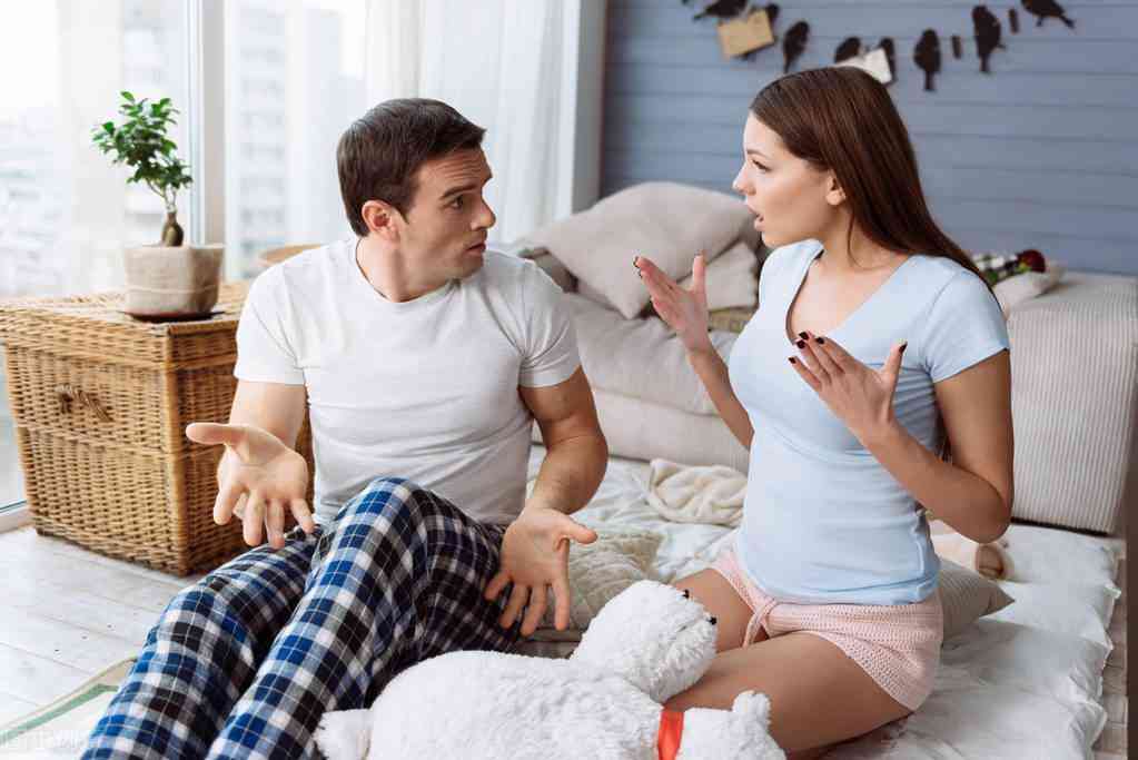 對戒是訂婚用還是結(jié)婚用(對戒是訂婚后戴的嗎?知乎)