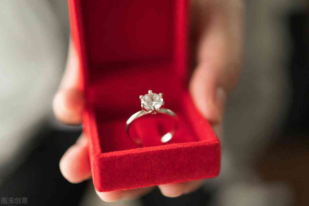 50分的鉆戒大概多少錢(10分的鉆戒大概多少錢)