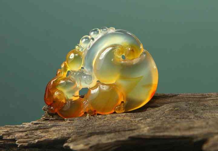 玉和玉髓哪個更好(玉跟玉髓哪個對身體好)