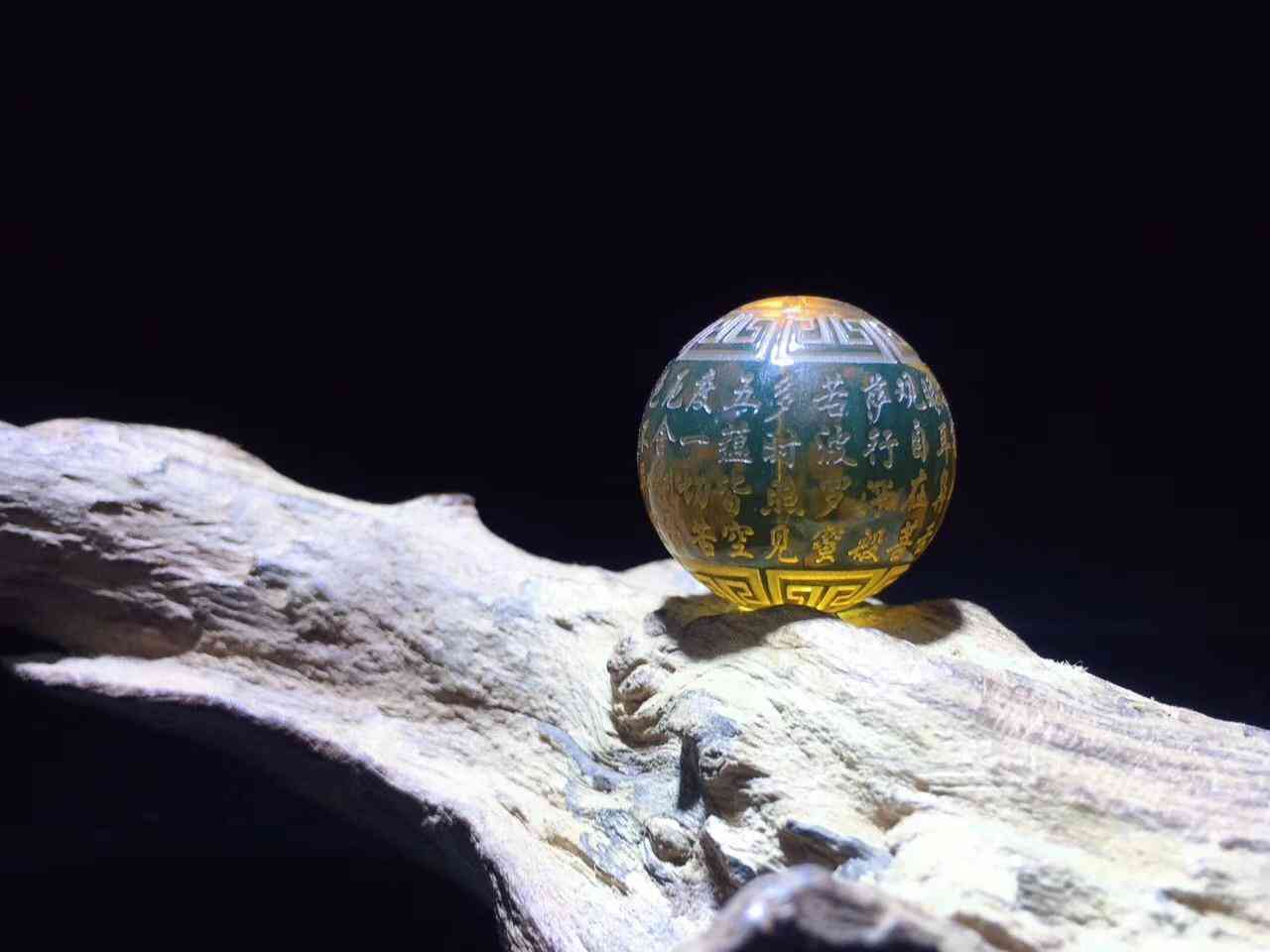 藍(lán)琥珀價格多少錢一克(藍(lán)琥珀有收藏價值嗎)