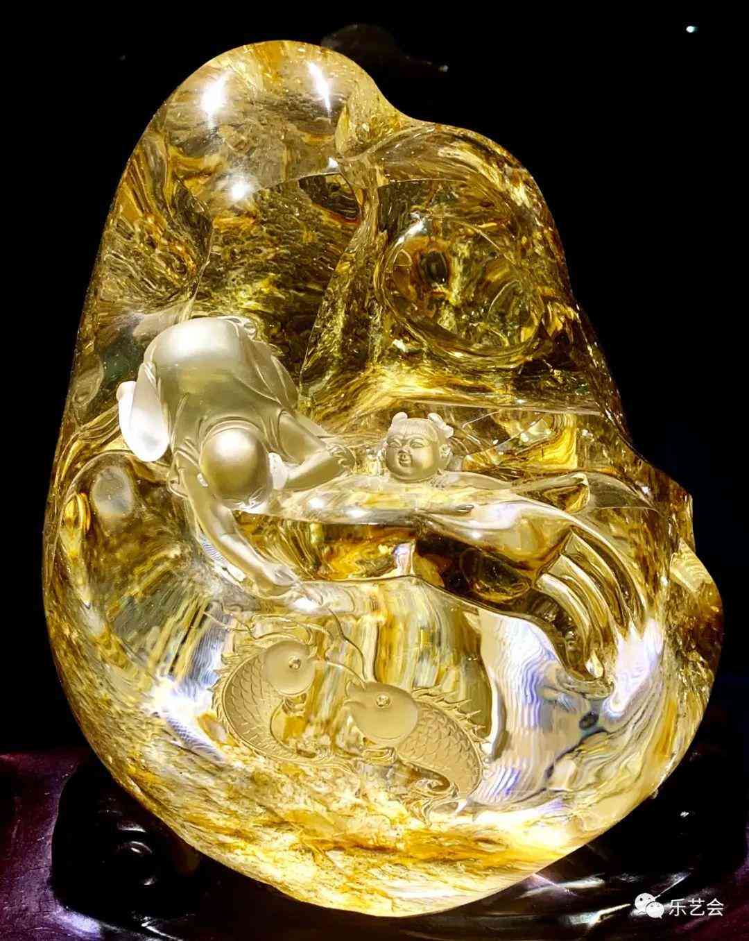 水晶原石多少錢一公斤(水晶石價(jià)格圖片 原石 純天然)