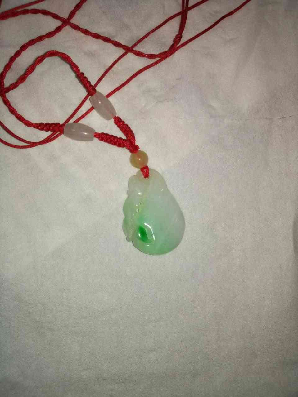 翡翠價(jià)格鑒定(翡翠價(jià)格鑒定app)