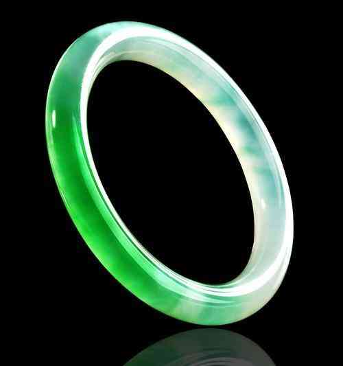 黑發(fā)晶五行屬什么(黑發(fā)晶適合什么屬相戴)